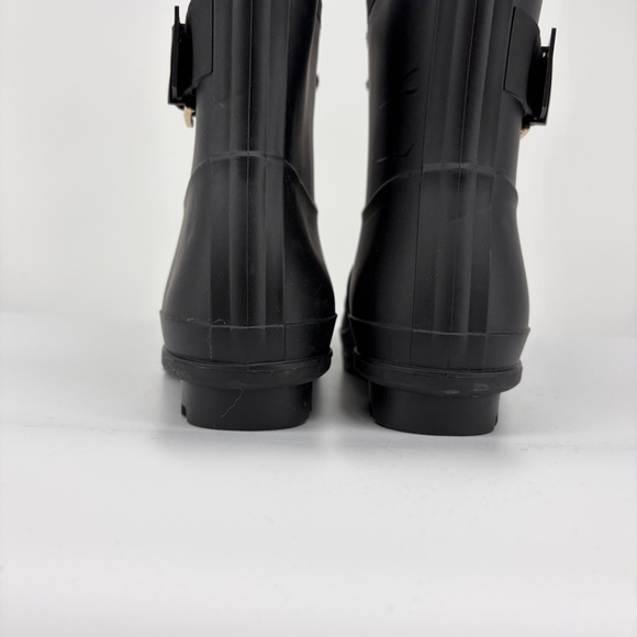 Tommy Hilfger Women's Rain Boots Black Buckle Tie Gold 9M Waterproof Short - Picture 11 of 14